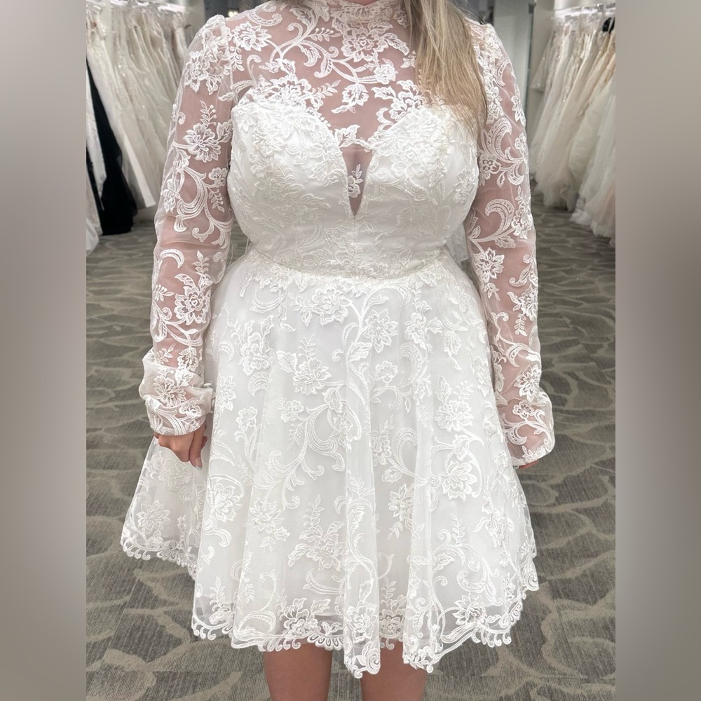 Elegant White Lace Dress